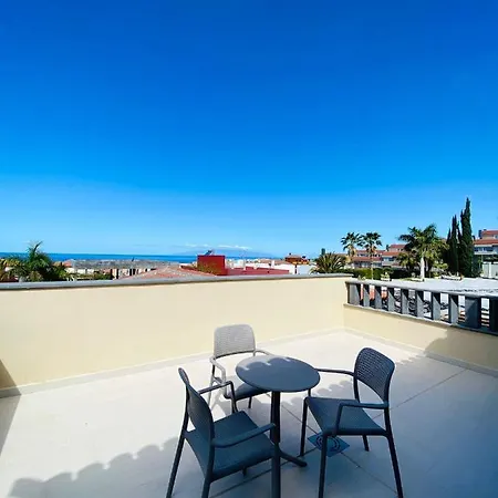 5 Bedrooms Villa With Sea View Private Pool And Enclosed Garden At Costa Adeje 2 Km Away From The Beach Willa