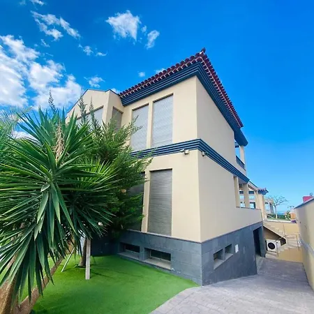 5 Bedrooms Villa With Sea View Private Pool And Enclosed Garden At Costa Adeje 2 Km Away From The Beach Villa